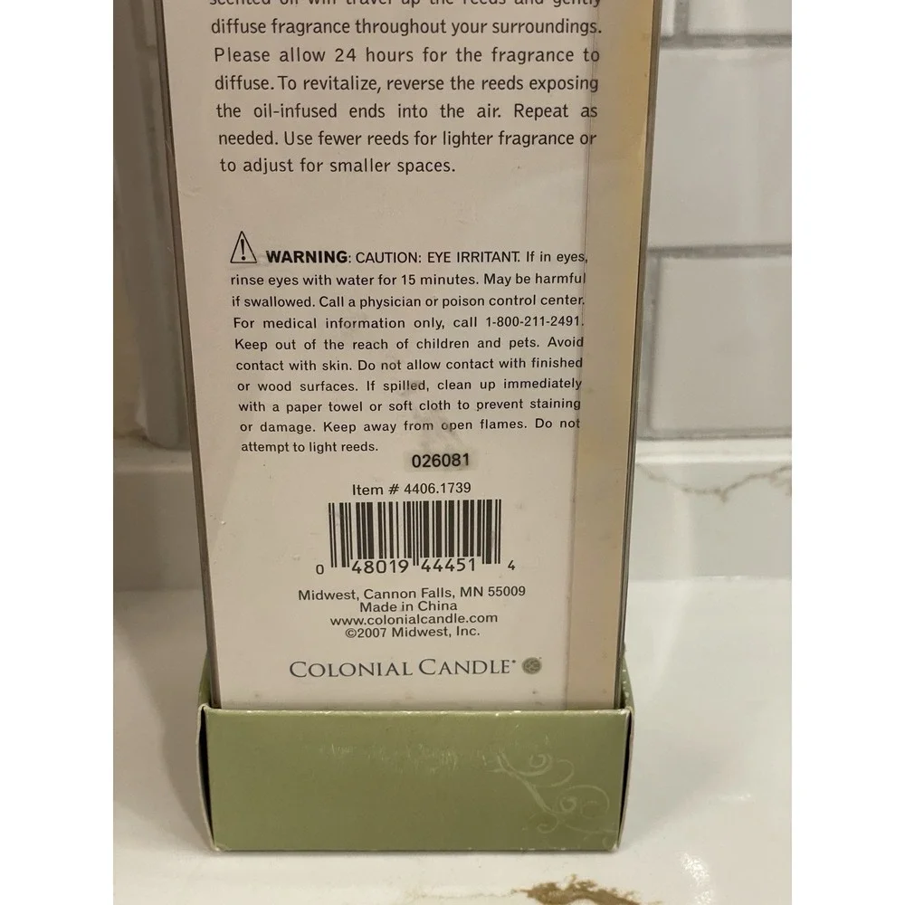 Colonial Candle Rainforest Reed Diffuser Home Fragrance 5.5 fl oz‎ New Old Stock